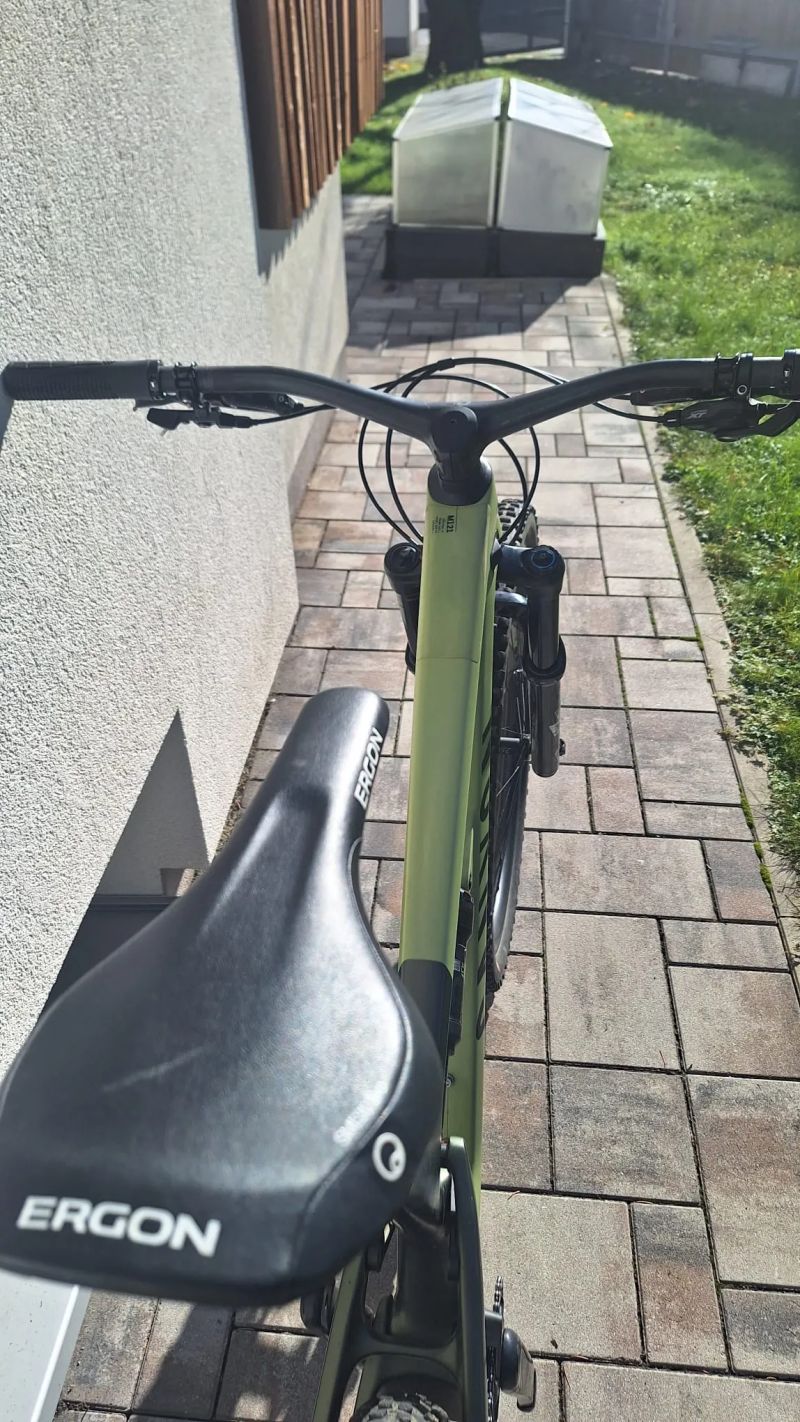 Canyon Spectral karbon CF9 