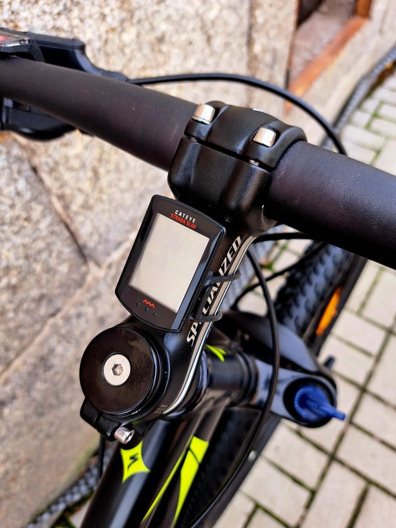 SPECIALIZED MYKA ELITE 29" ALIVIO 3x9/hydr.kotouče vel.S 