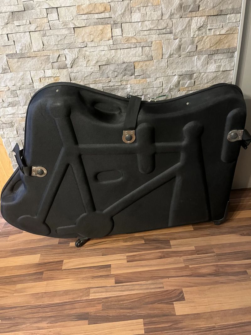 Kufr na kolo do letadla 