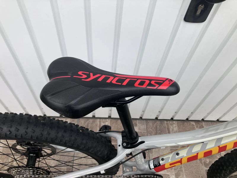 SCOTT 24 DISK STAVBA