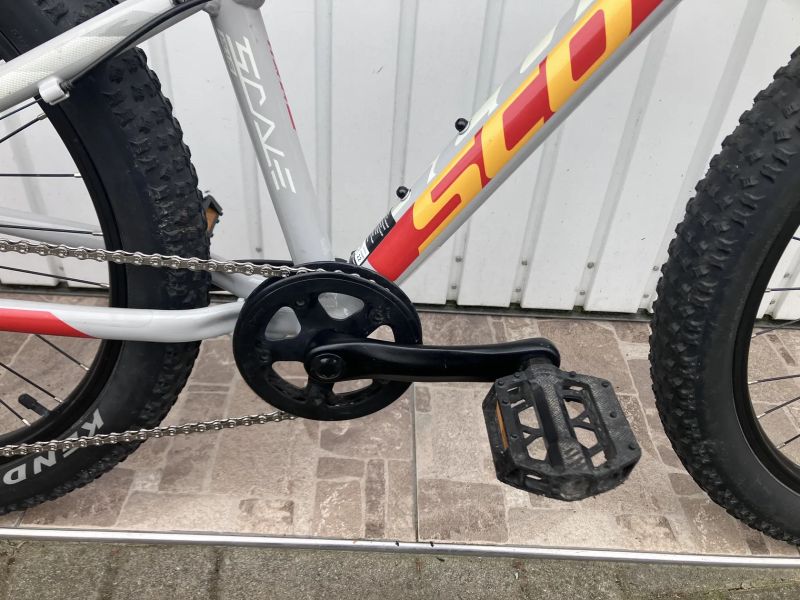 SCOTT 24 DISK STAVBA