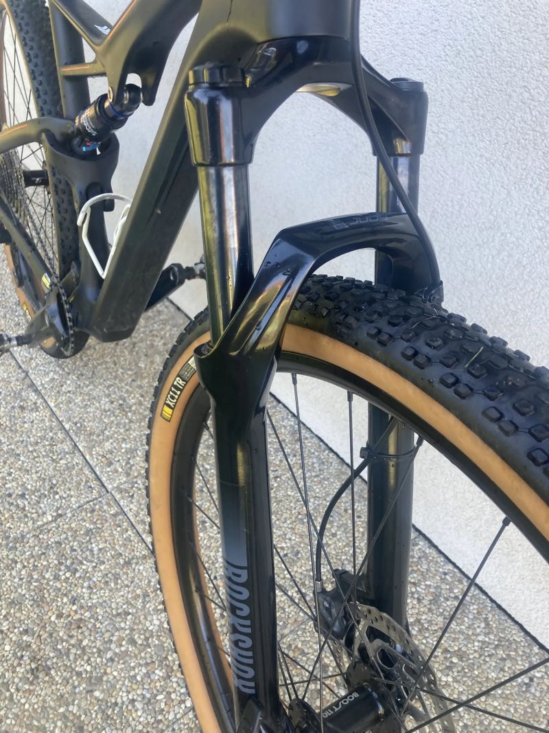 Prodám kolo na čínském rámu 