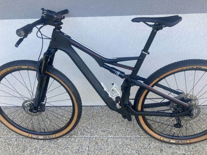 Prodám kolo na čínském rámu 