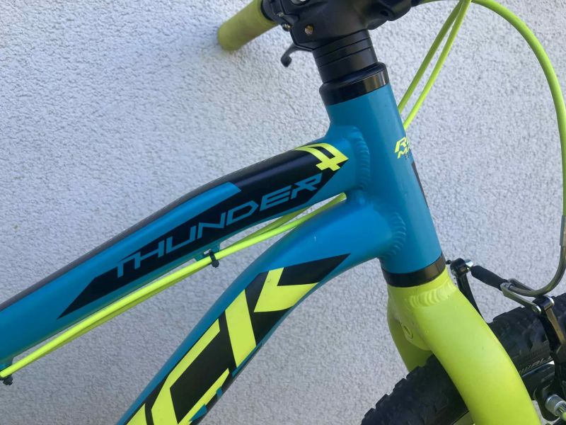 Rock Machine Thunder