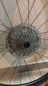 Nová karbonová kola Van Rysel VR35 (road/gravel) SRAM XDR