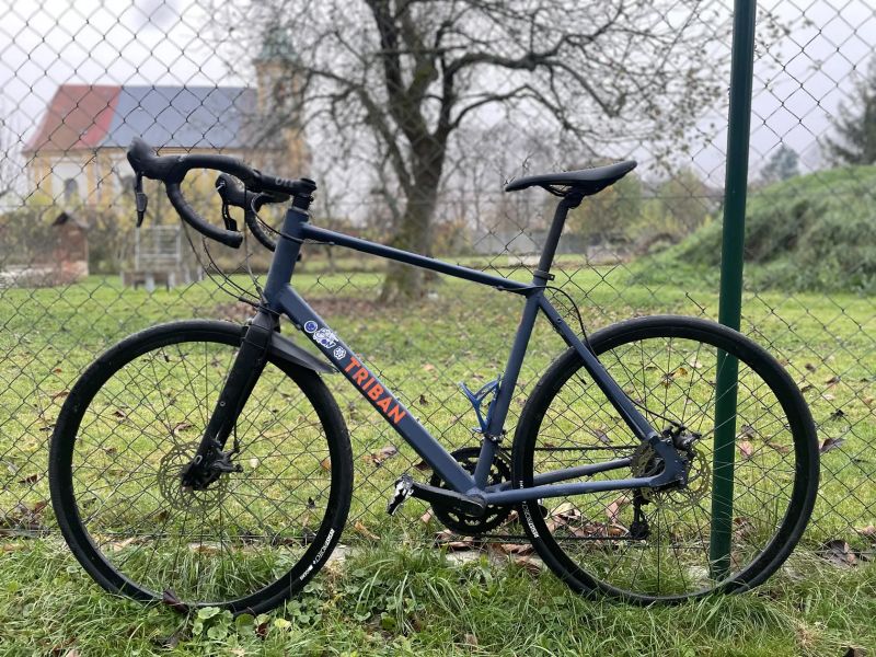 Silniční kolo Triban RC120