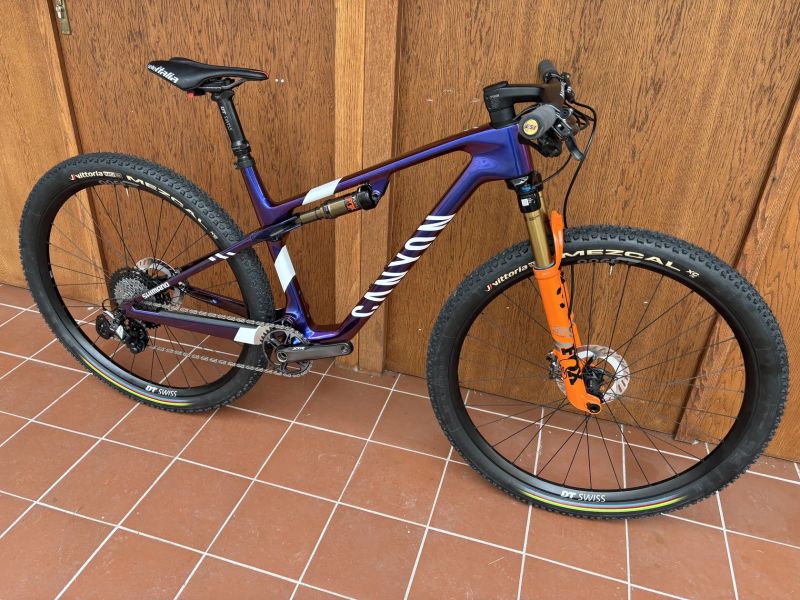 CANYON LUX CFR, vel. M - 455 mm - zakázková stavba - SHIMANO XTR 1 x 12 / FOX - mírně použité