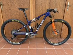 CANYON LUX CFR, vel. S - 415 mm - zakázková stavba - SHIMANO XTR 1 x 12 / FOX - mírně použité