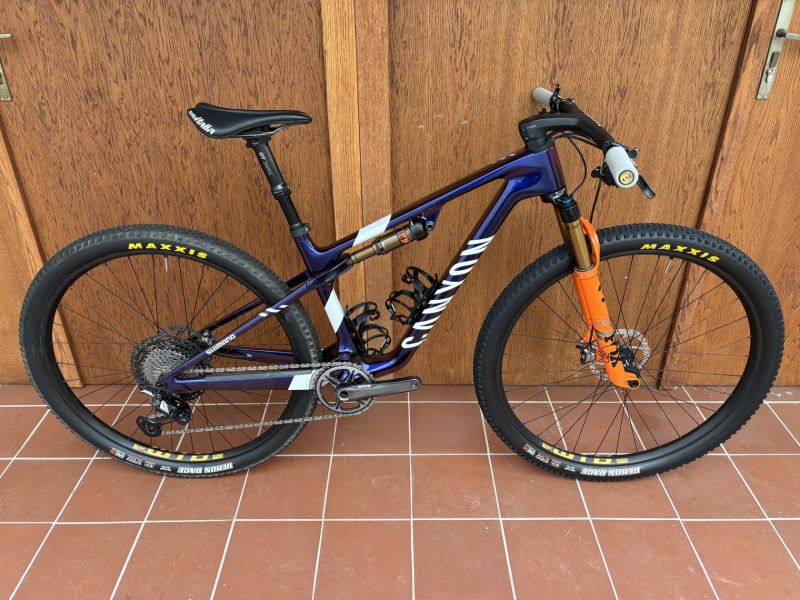 CANYON LUX CFR, vel. S - 415 mm - zakázková stavba - SHIMANO XTR 1 x 12 / FOX - mírně použité
