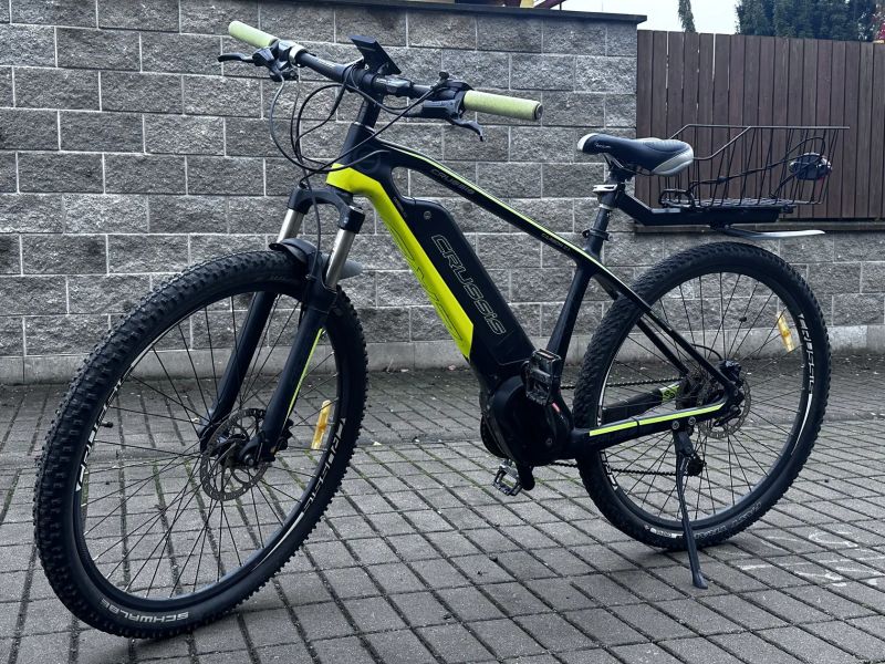 Crussis e-Carbon C.1