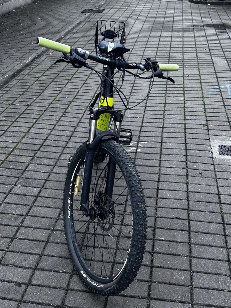 Crussis e-Carbon C.1