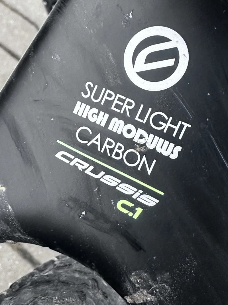 Crussis e-Carbon C.1