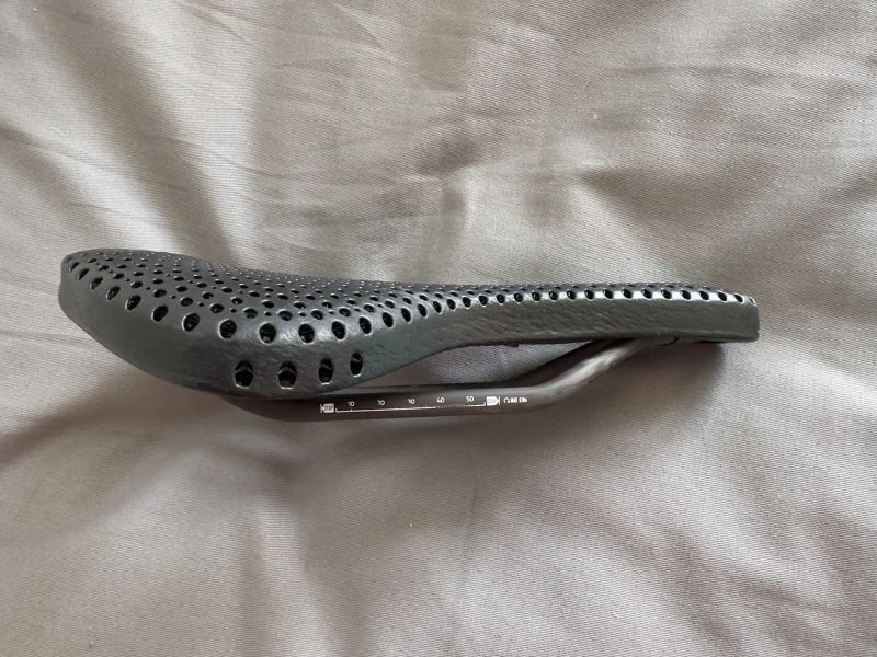 Prodám cyklistické sedlo Posedla Joyseat 2.0 (šířka 143 mm)