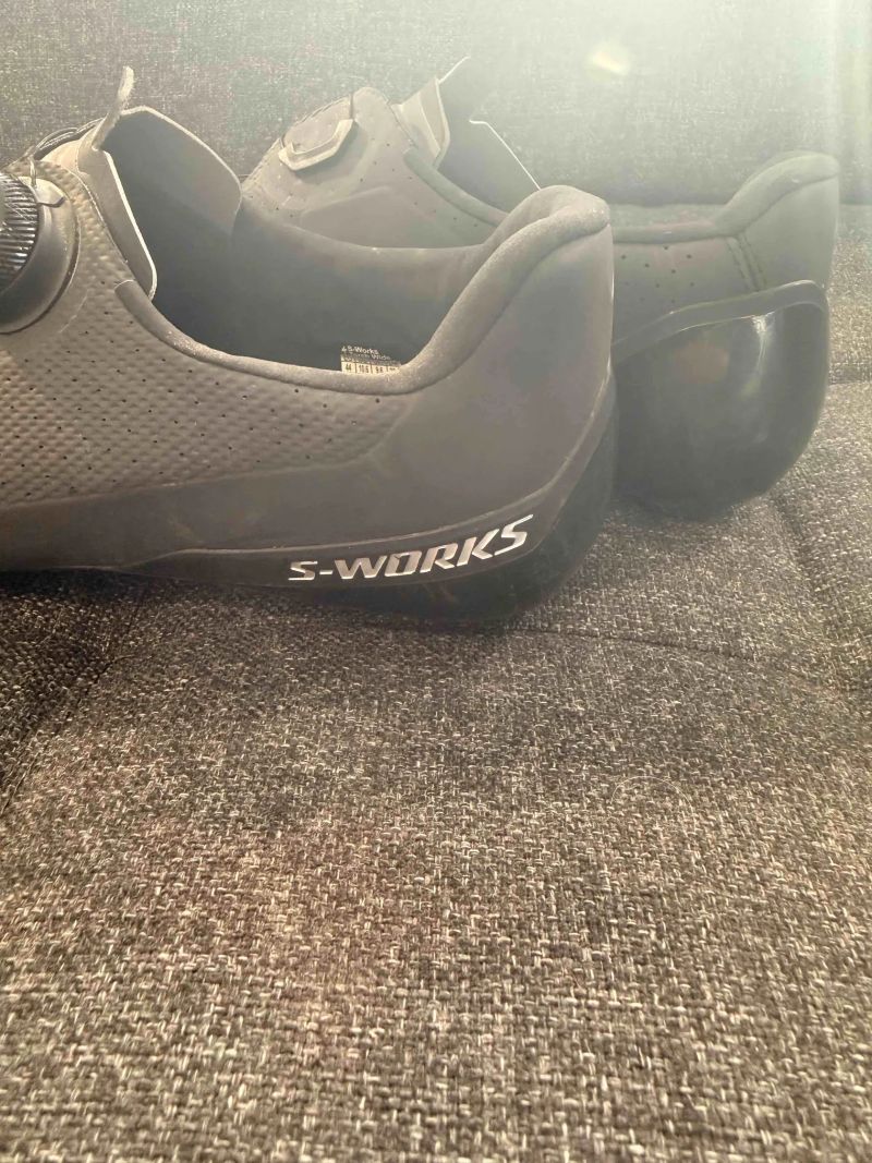 Silniční tretry Specialized S-Works Torch 44 + modré vložky