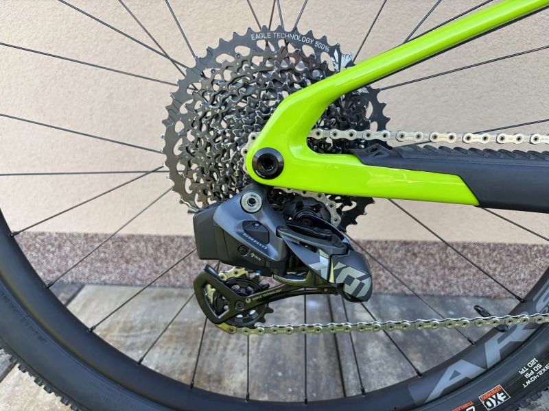 Santa Cruz Blur CC AXS 2024