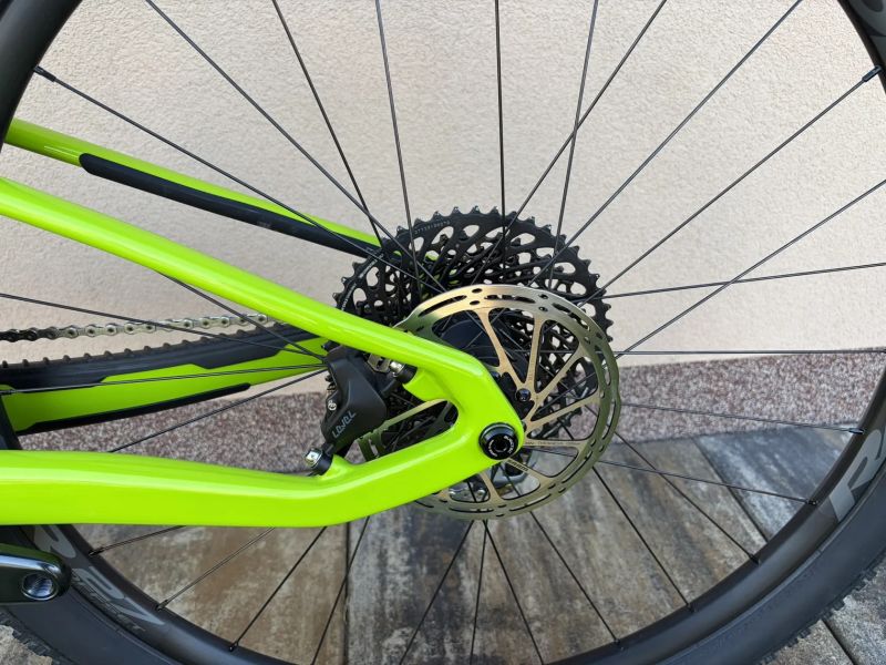 Santa Cruz Blur CC AXS 2024