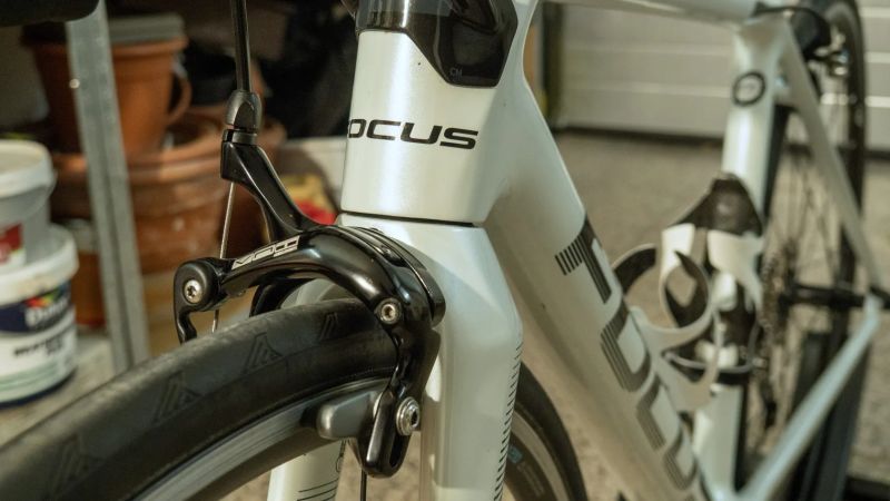 Focus Izalco Race