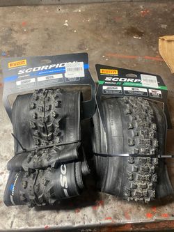 Pirelli Scorpion Enduro S - Pirelli Scorpion Enduro R