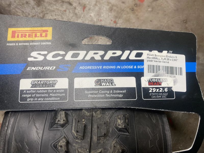Pirelli Scorpion Enduro S - Pirelli Scorpion Enduro R