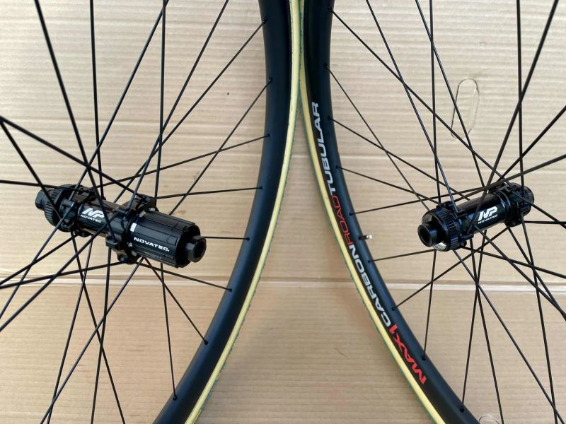 CX galusková kola MAX1 Carbon Road Tubular + CX MICHELIN Power Cyclocross Mud 33mm