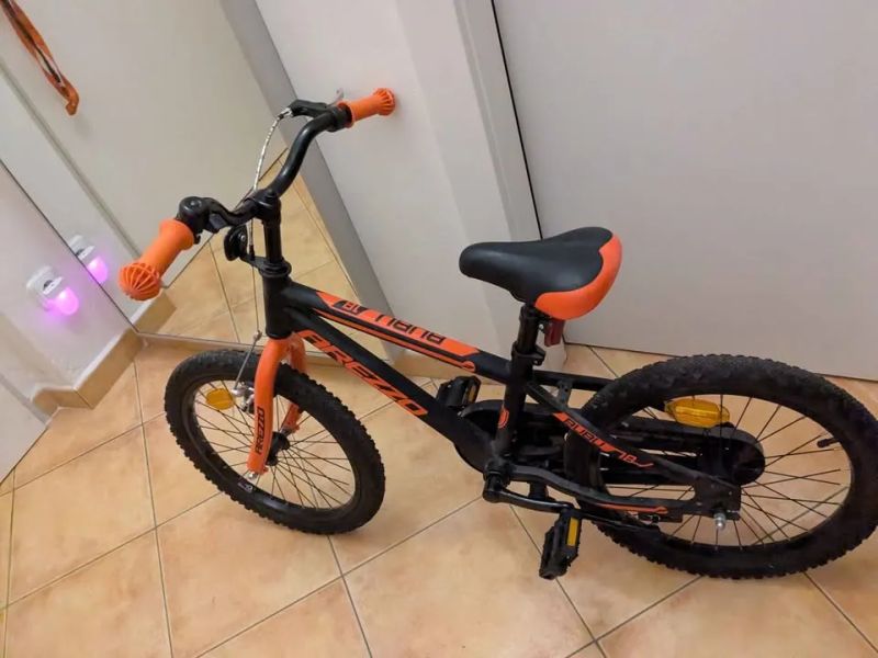 Arezzo Bubu 18" 2020