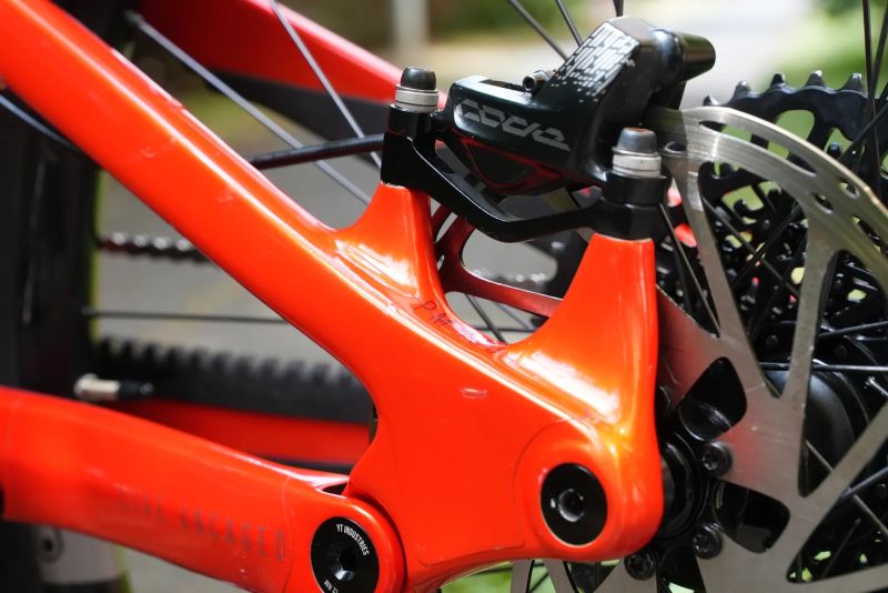 YT Industries Capra Lava red MK3