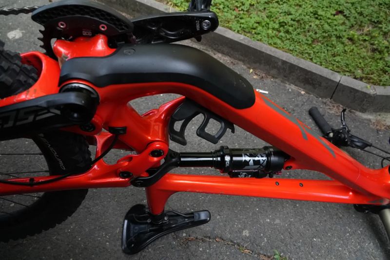 YT Industries Capra Lava red MK3