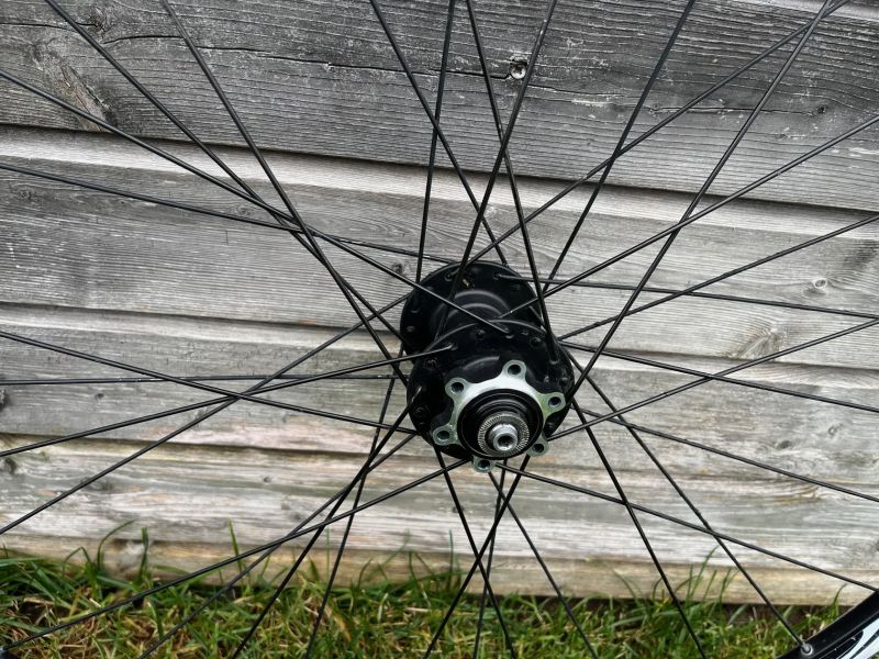 Zapletená kola na rychloupínák