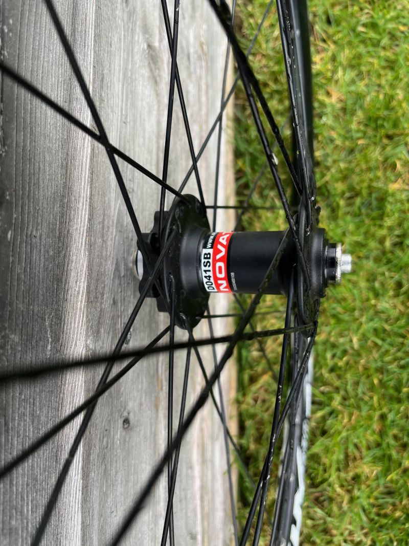 Zapletená kola na rychloupínák