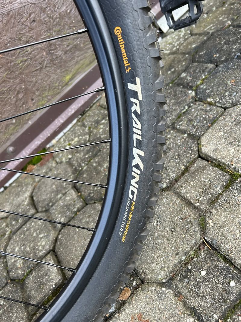 Prodám Alu horské kolo 29 ´´Devron Riddle, komplet shimano, hydraulicé brzdy i vidlice 140 mm,