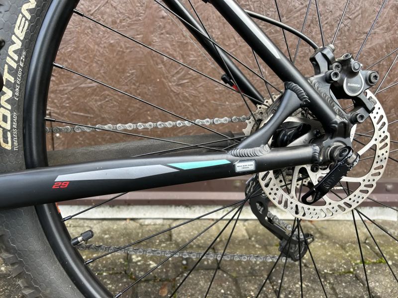 Prodám Alu horské kolo 29 ´´Devron Riddle, komplet shimano, hydraulicé brzdy i vidlice 140 mm,