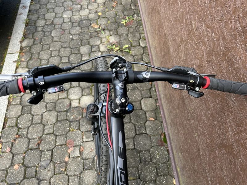 Prodám Alu horské kolo 29 ´´Devron Riddle, komplet shimano, hydraulicé brzdy i vidlice 140 mm,