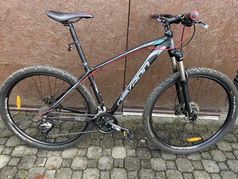 Prodám Alu horské kolo 29 ´´Devron Riddle, komplet shimano, hydraulicé brzdy i vidlice 140 mm,