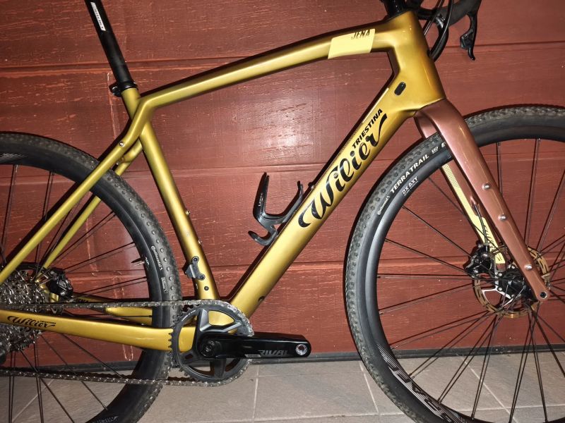 Karbonový gravel Wilier Jena, Sram Rival AXS, velikost L