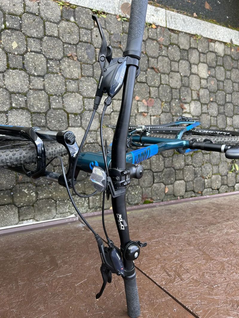Prodám jako nové najeto max. 80 km, dámské horské kolo Ghost 27,5´´ koplet Shimano