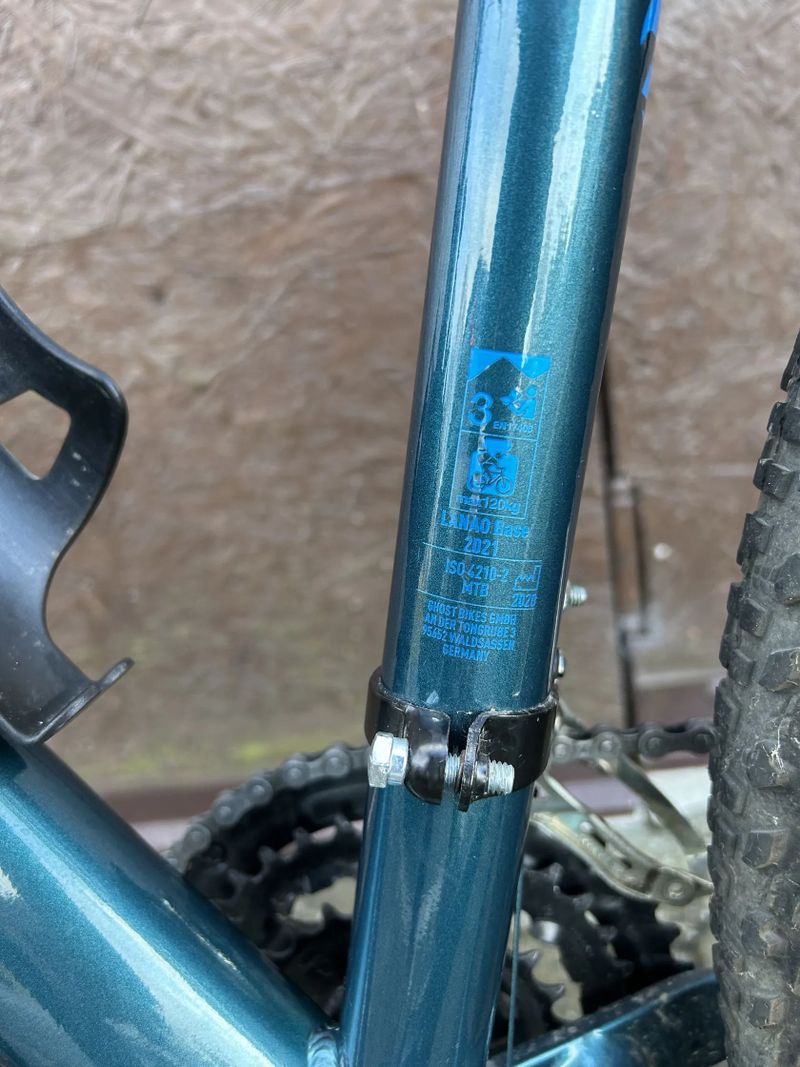 Prodám jako nové najeto max. 80 km, dámské horské kolo Ghost 27,5´´ koplet Shimano