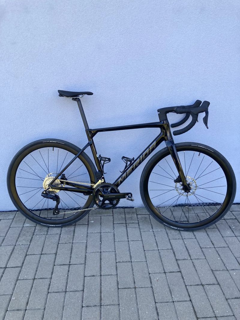 Merida Scultura 5000 Di2 - 8/2025