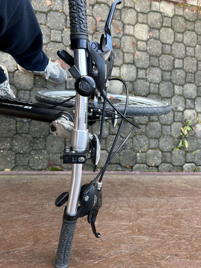 Prodám dámské Alu kolo s odpruženou přední vidlicí a sedlovkou ve výborném stavu, najeto do 100 km