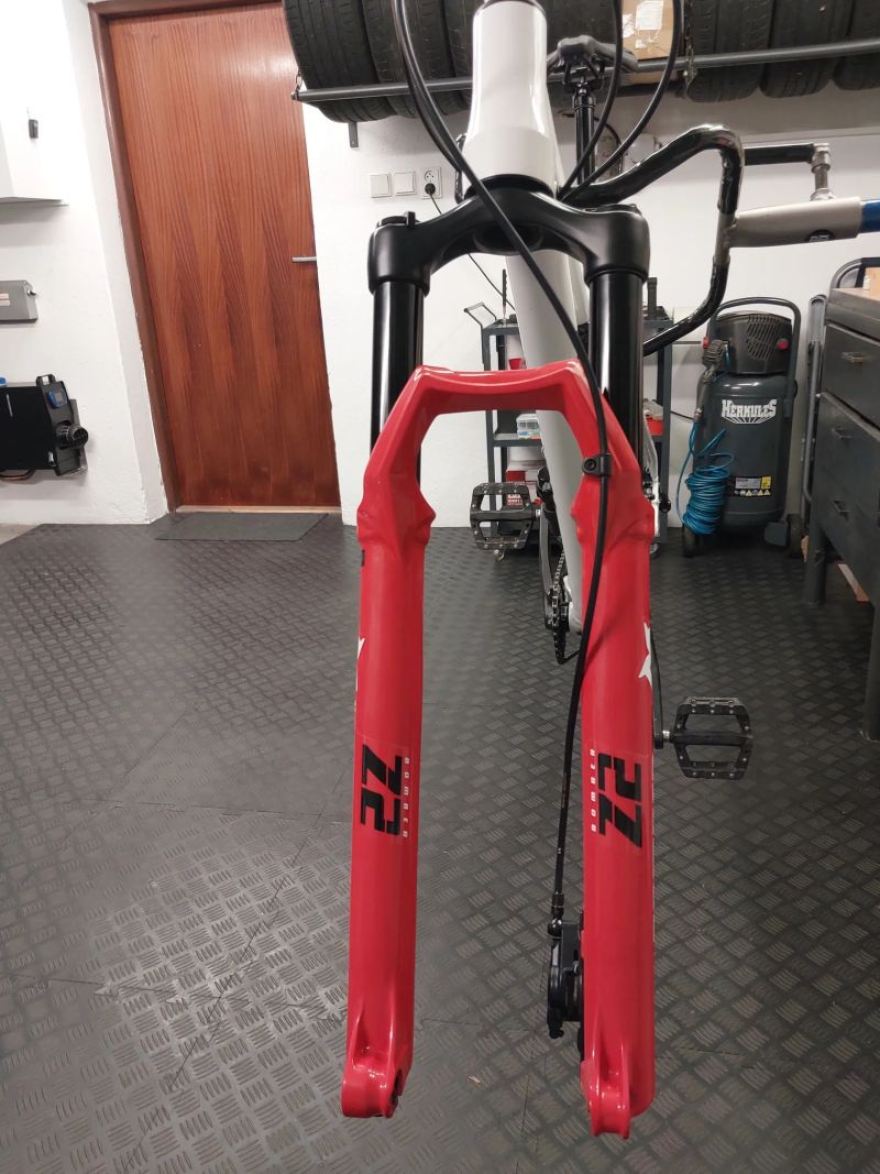 Marzocchi bomber z2 140mm