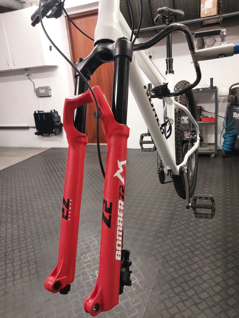 Marzocchi bomber z2 140mm