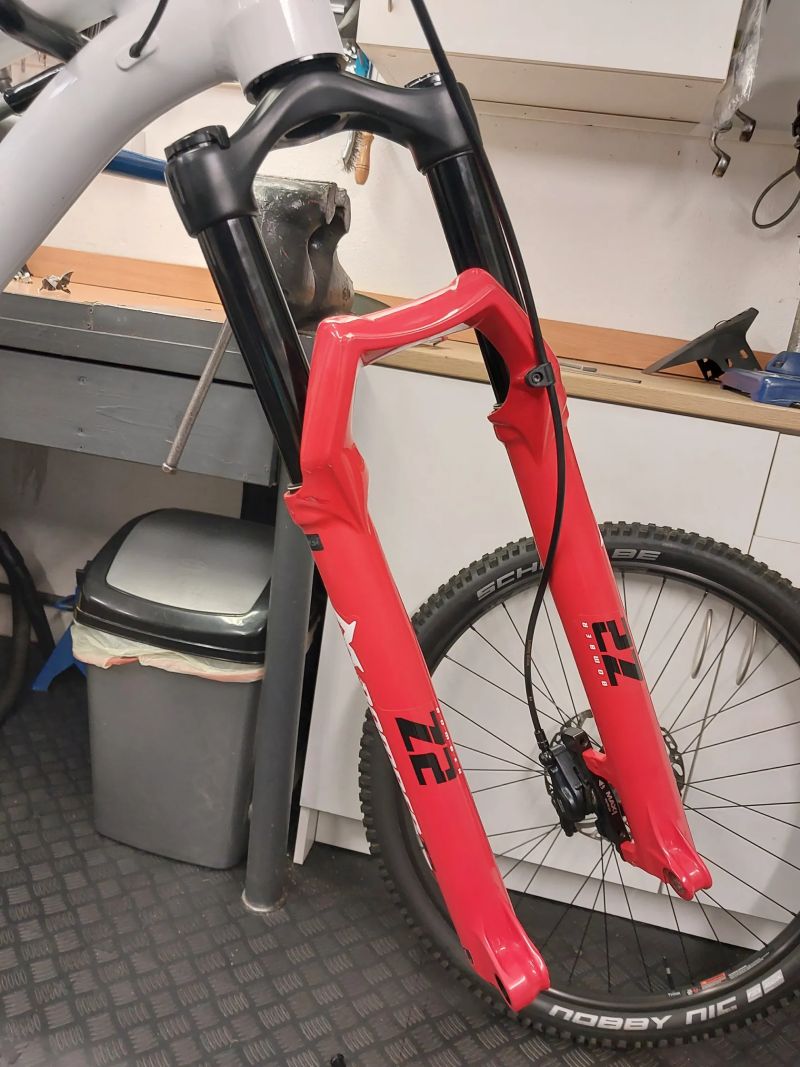 Marzocchi bomber z2 140mm