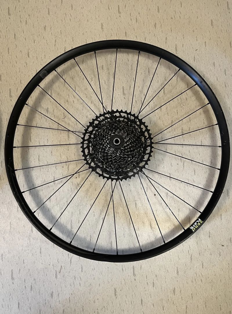 Roval 29" – Boost, kazeta SRAM NX