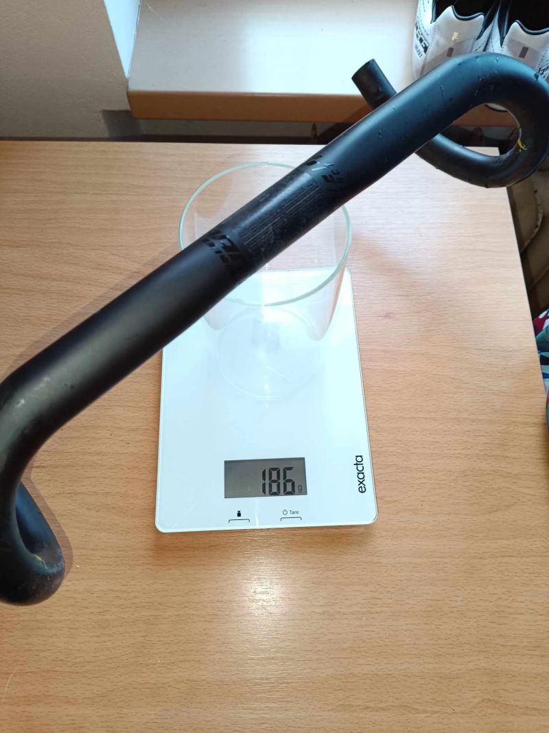 Řidítka Giant Contact SLR Road 185g Karbon 420mm