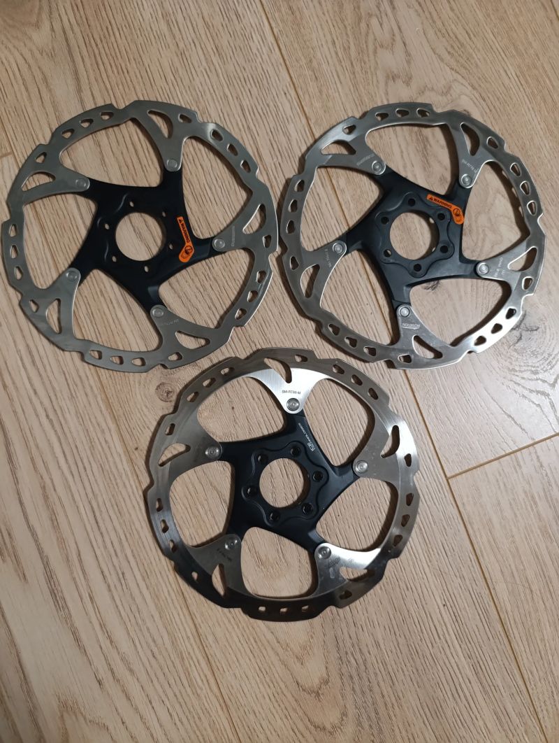 Kotouče Shimano XT 180mm