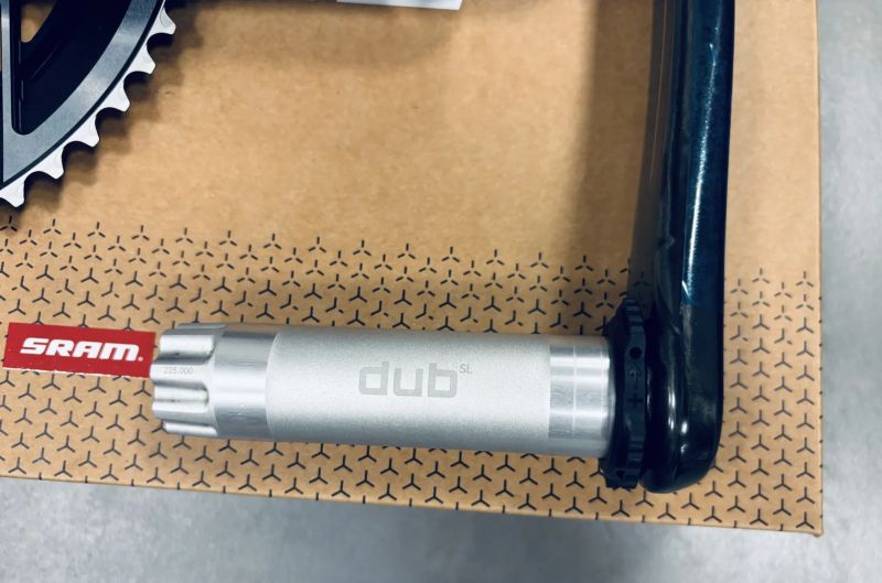 Špičkové silniční kliky Sram Red E1 DUB