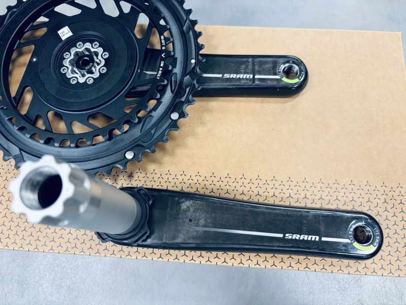 Špičkové silniční kliky Sram Red E1 DUB