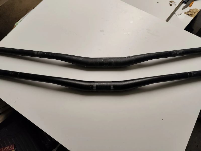 Dvoje řidítka za 6 Plzní 😉