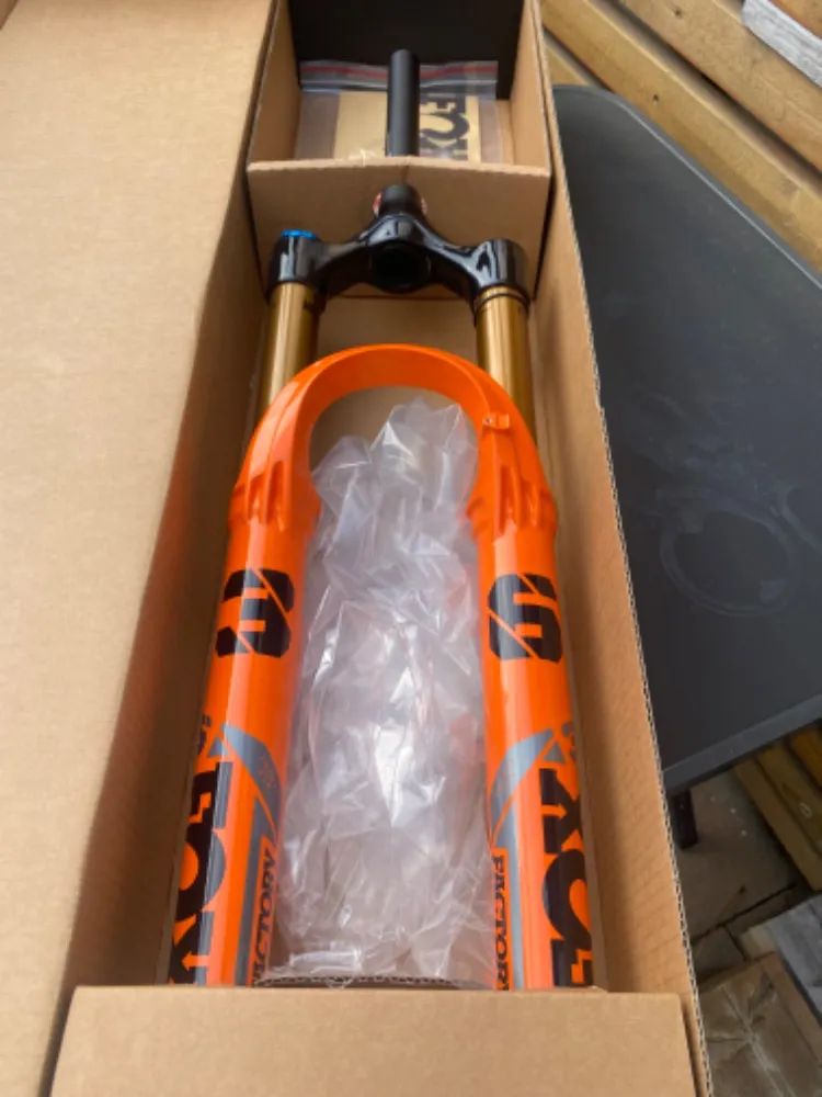 Prodám novou vidlici 2025 FACTORY 36 FLOAT 29 160