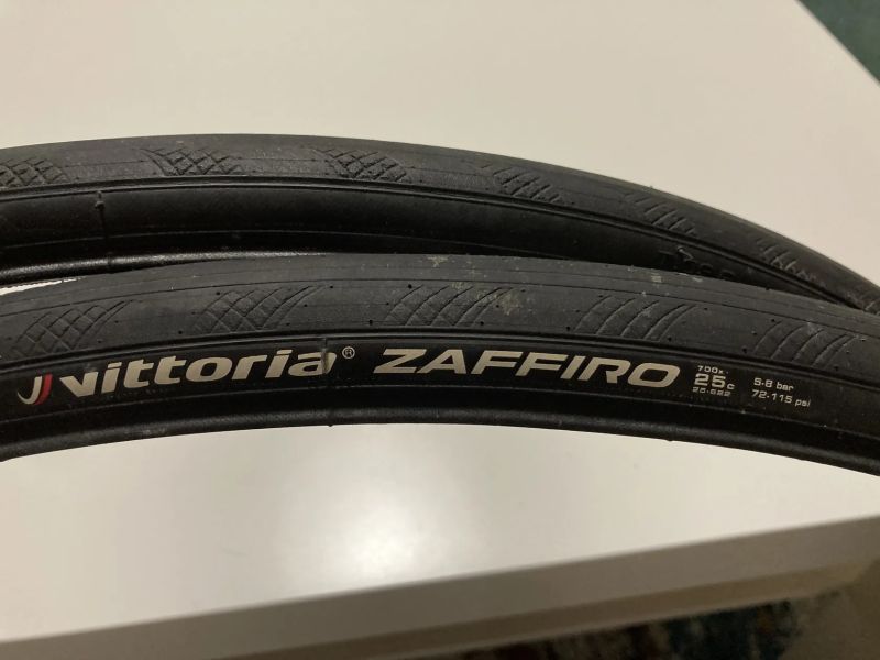 Různé díly z obchodu