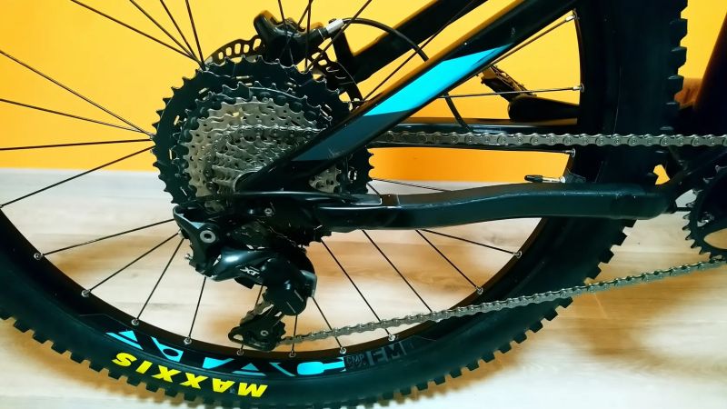 Cube Sting WS140, vel. S